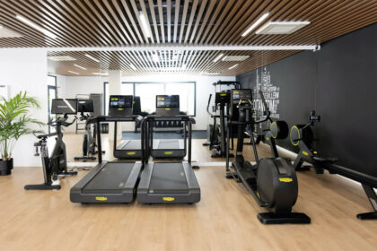 70b59939bcd8adc7f13a05dce310fee0 - 24