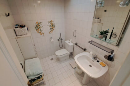 70b96453daa7504e1d57321753528140 - 20