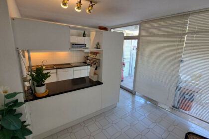 70b96453daa7504e1d57321753528140 - 9