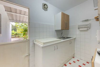 71a594a0bf620993808fa953685db242 - 13