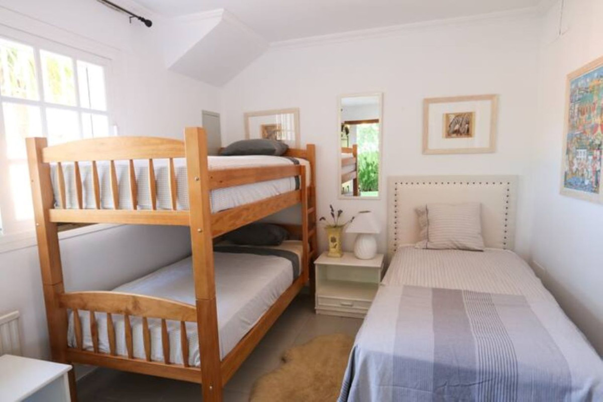 7208ecc5413c73f12bac9cef3782f5ce - 18