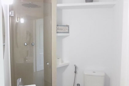 722d1f01c46e4f8381a65661943c3b8b - 14