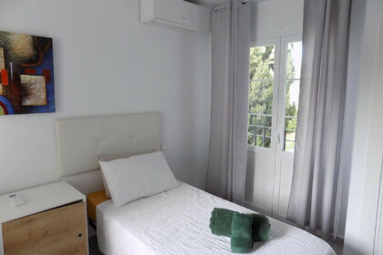 722d1f01c46e4f8381a65661943c3b8b - 22