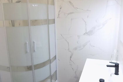 722d1f01c46e4f8381a65661943c3b8b - 25