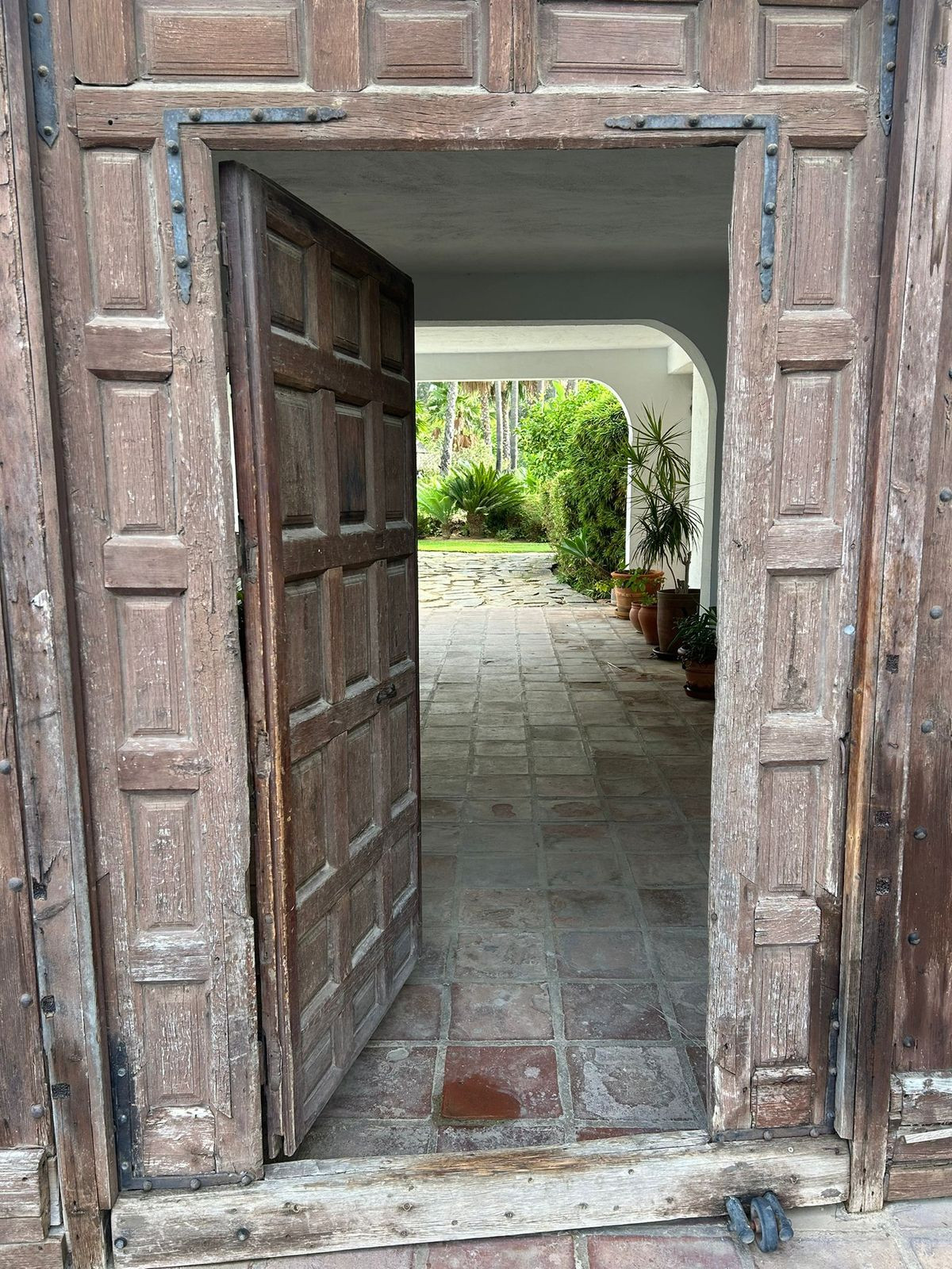 722d1f01c46e4f8381a65661943c3b8b - 26