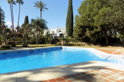 722d1f01c46e4f8381a65661943c3b8b - 29