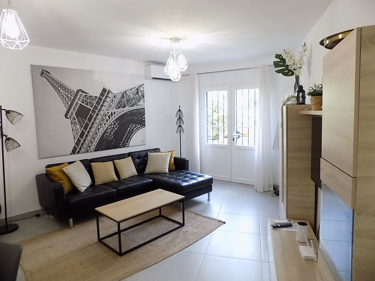 722d1f01c46e4f8381a65661943c3b8b - 3