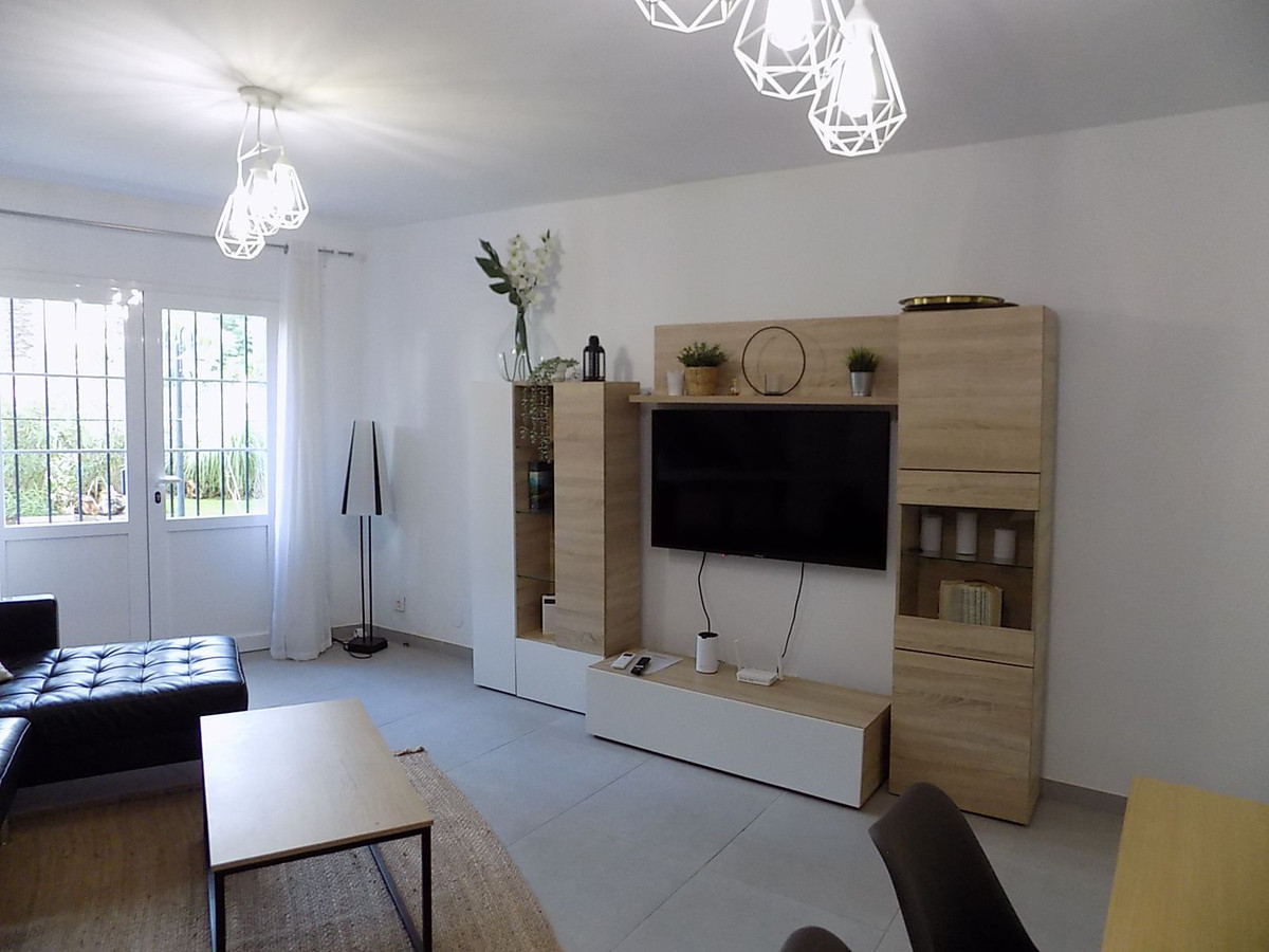 722d1f01c46e4f8381a65661943c3b8b - 6