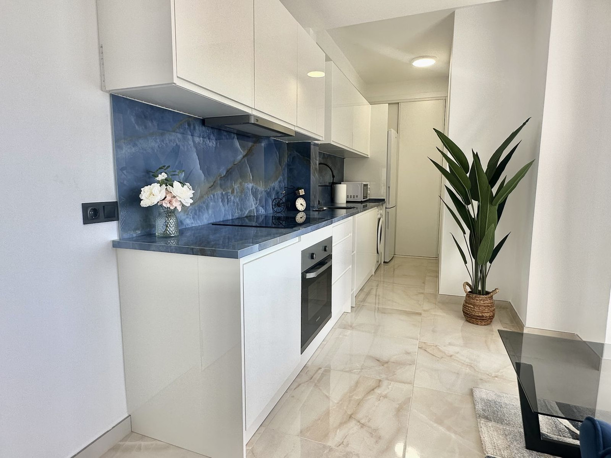 73583ce0b2ae0645da1034d58b9703bb - 17