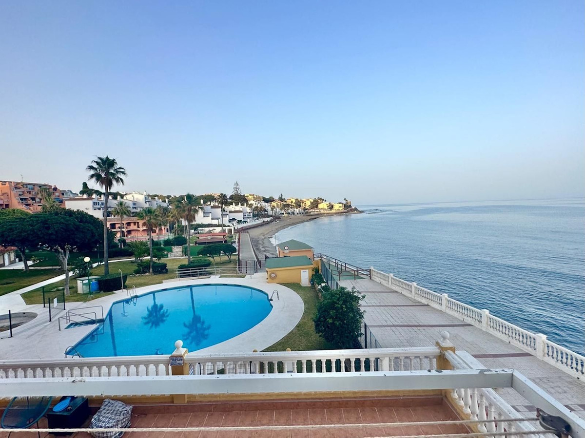 73583ce0b2ae0645da1034d58b9703bb - 44