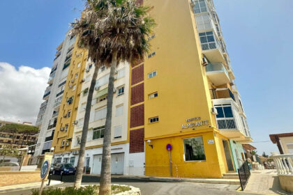 73583ce0b2ae0645da1034d58b9703bb - 52