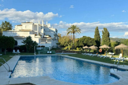 739f27074044ae8f270bc08c6298fe2d - 1