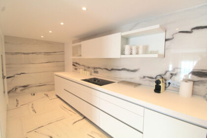 73d0ad2a15048a5d9a67fbbec5727310 - 5