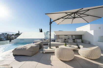 73d44dc470aedeb86d00b8824a96000d - 27