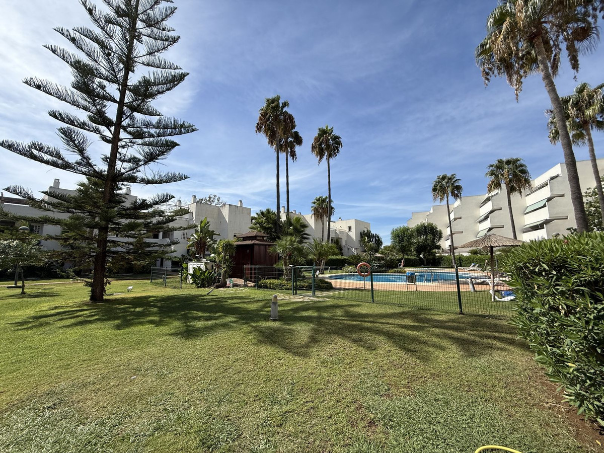 743c78384b0dd1b86b5fa0a7ac51151f - 33