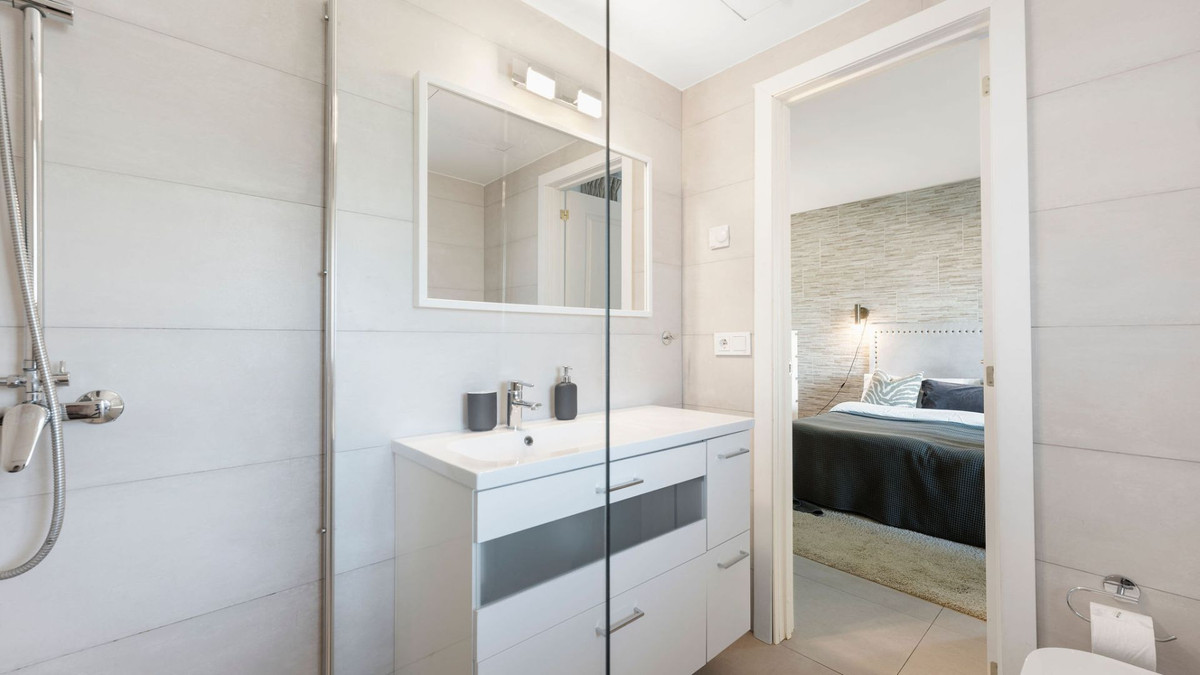 7492e70d0140ed70127a87712bf284c1 - 7