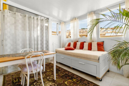 756d0563f0103c7909597457c04b07dc - 8