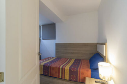 758f42f950f0a3cf4cd401ad429cadf3 - 13