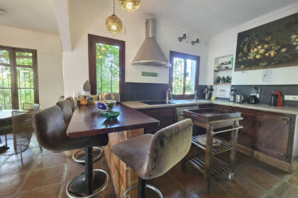 75d842b928bd303f05079d68c1c5989c - 10