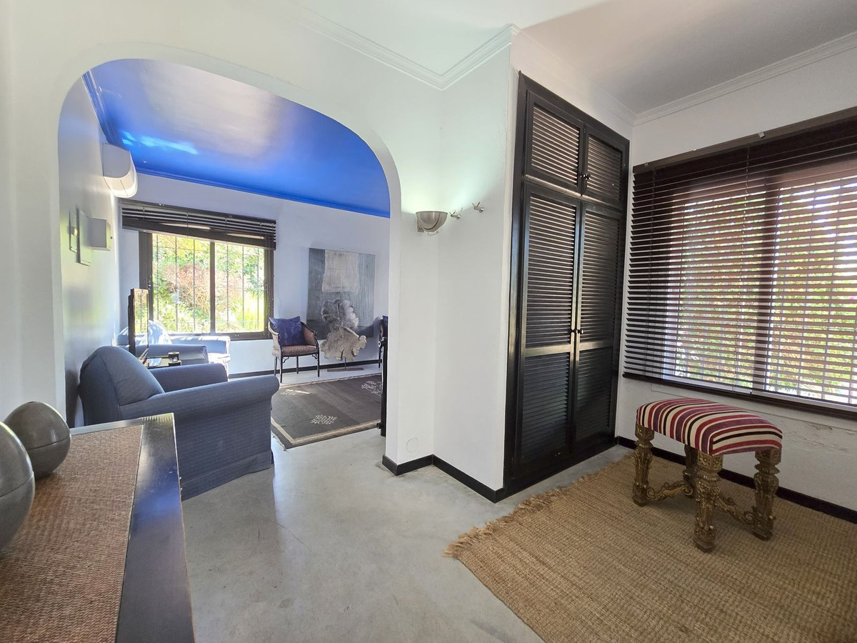 75d842b928bd303f05079d68c1c5989c - 16