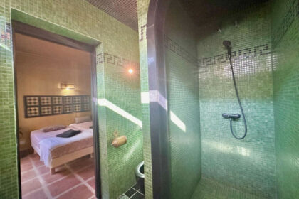 75d842b928bd303f05079d68c1c5989c - 42