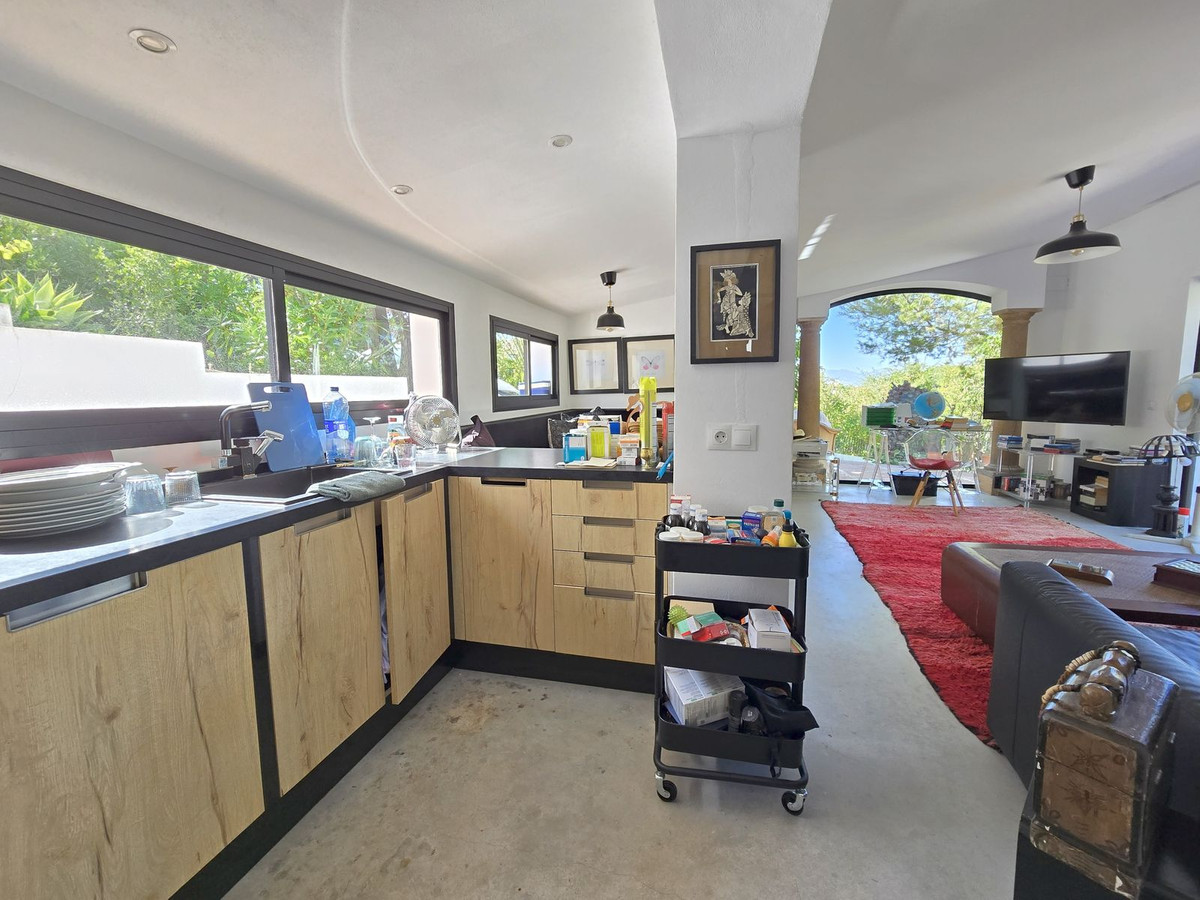 75d842b928bd303f05079d68c1c5989c - 56