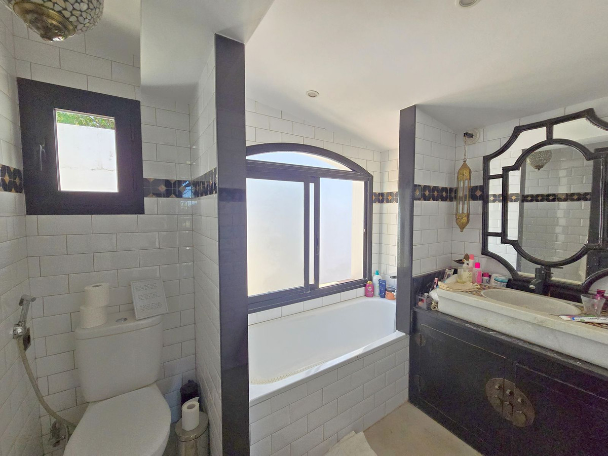 75d842b928bd303f05079d68c1c5989c - 58