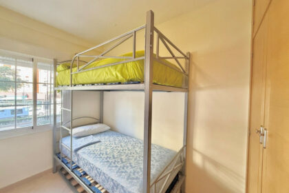 76c6b06c02e0564201c8a96305ec5985 - 10