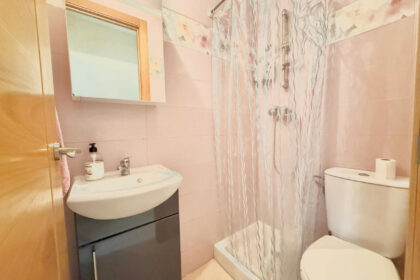 76c6b06c02e0564201c8a96305ec5985 - 14