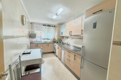 76c6b06c02e0564201c8a96305ec5985 - 3