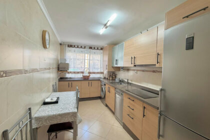 76c6b06c02e0564201c8a96305ec5985 - 7