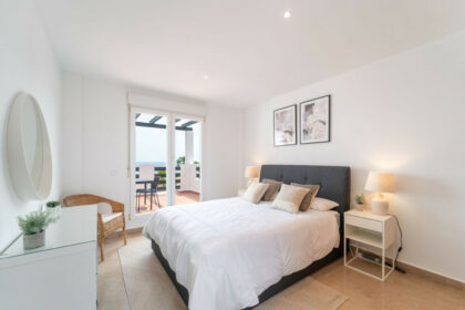 76f095dc5f2204b66cf8420ff94f70ec - 19