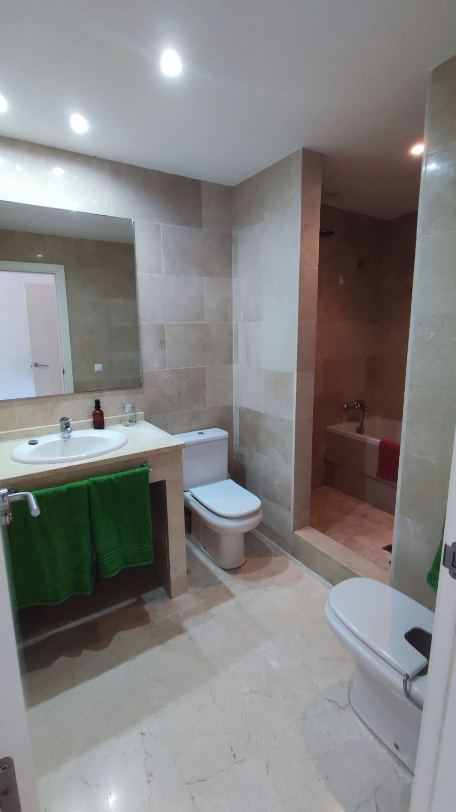 76f46137f7f2f0011749e70f5c20df4b - 21