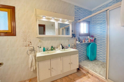 775ad17c50954267b61f078de7b7a2db - 15