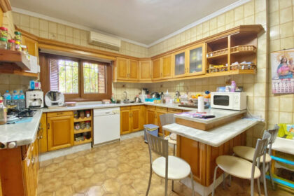 775ad17c50954267b61f078de7b7a2db - 18