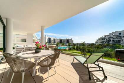 776d0677fb46503fba131b92cbfa1be2 - 1