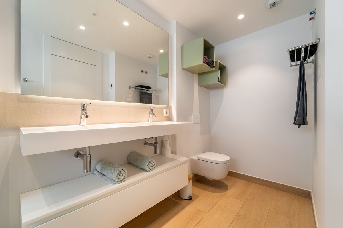 776d0677fb46503fba131b92cbfa1be2 - 22