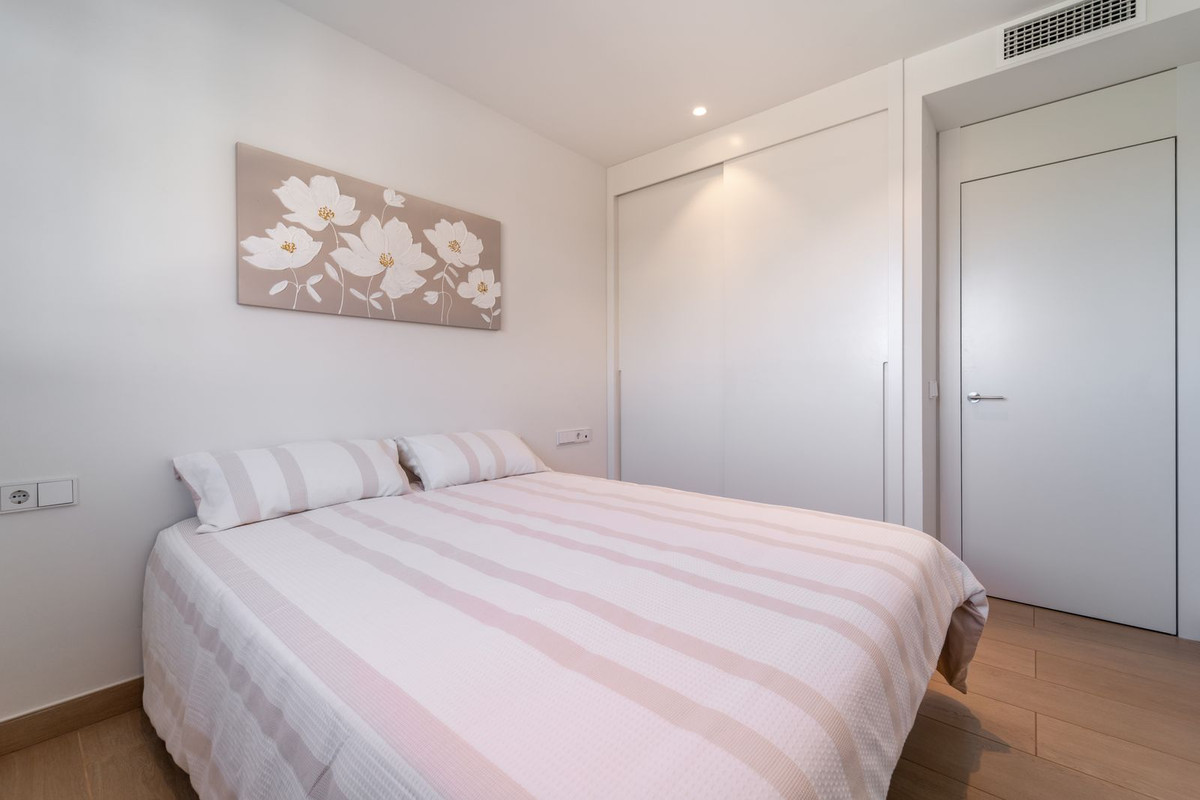 776d0677fb46503fba131b92cbfa1be2 - 23