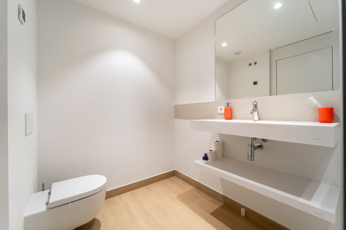 776d0677fb46503fba131b92cbfa1be2 - 31