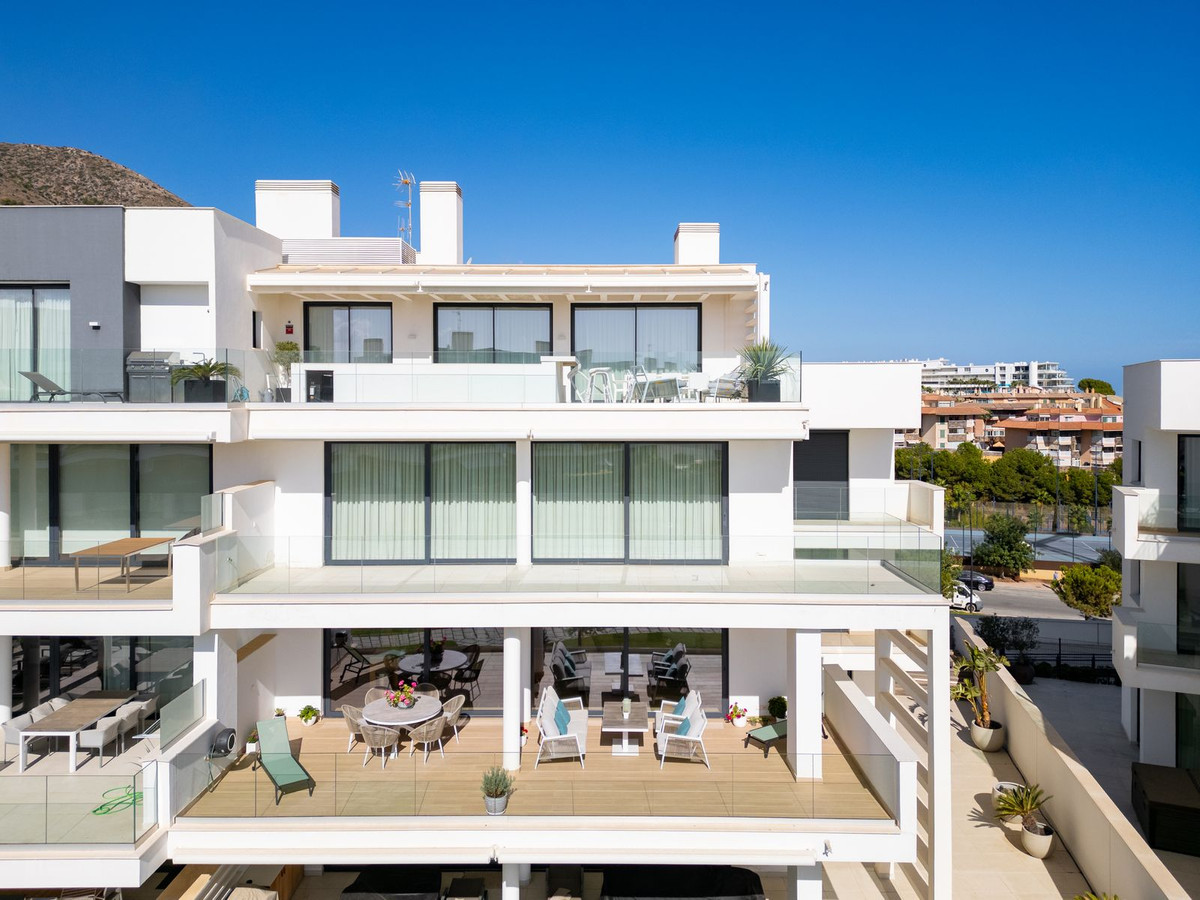 776d0677fb46503fba131b92cbfa1be2 - 33