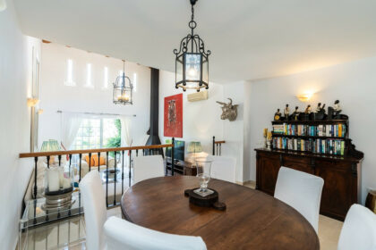 777cc751e3f6ef13b2567addbf37f8c5 - 11