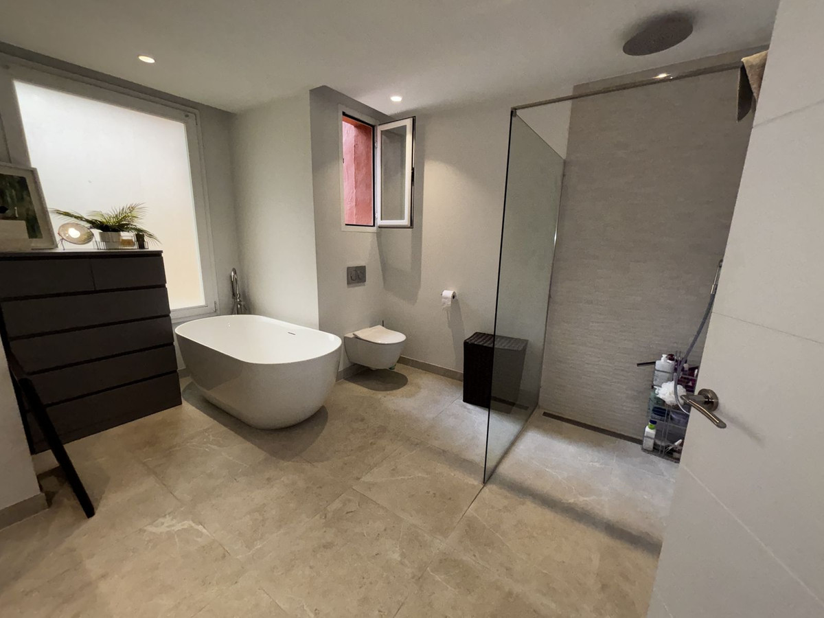 7956503403d2f76ae14378441ab104e3 - 21