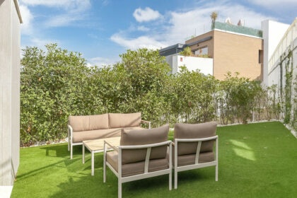 7980c343a110781f66bf000aac6ff12a - 24