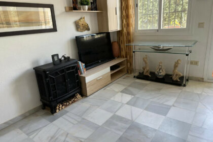 79aa8c22006f130a31f4c950c1e1c825 - 10