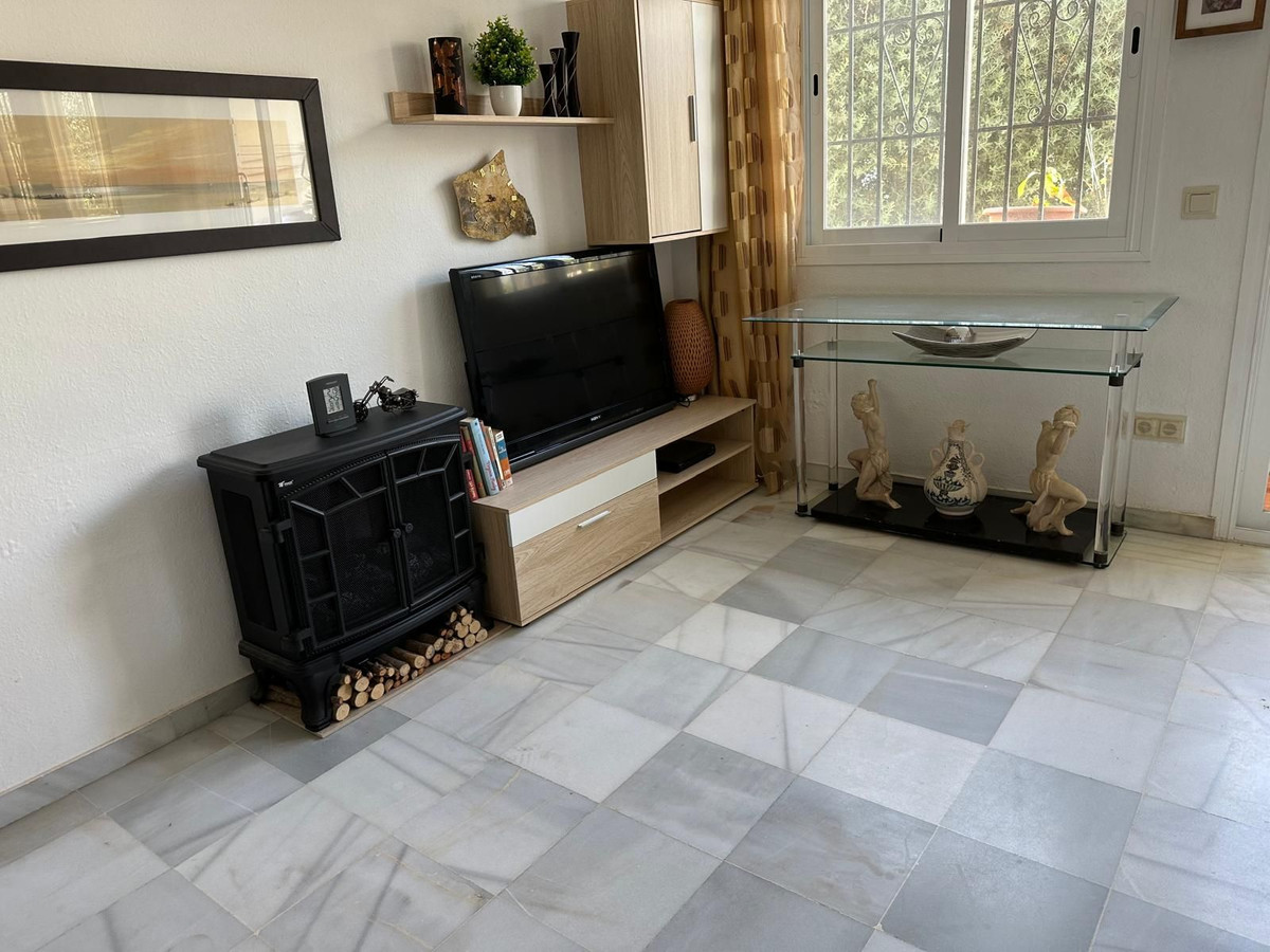 79aa8c22006f130a31f4c950c1e1c825 - 10