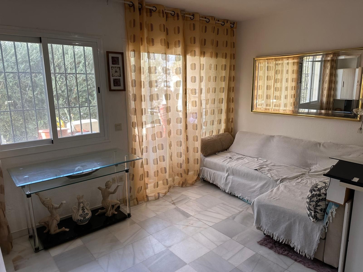 79aa8c22006f130a31f4c950c1e1c825 - 8