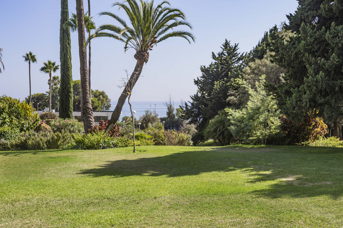 7a3b15dce7230422d2fd7eddef8be0a7 - 13