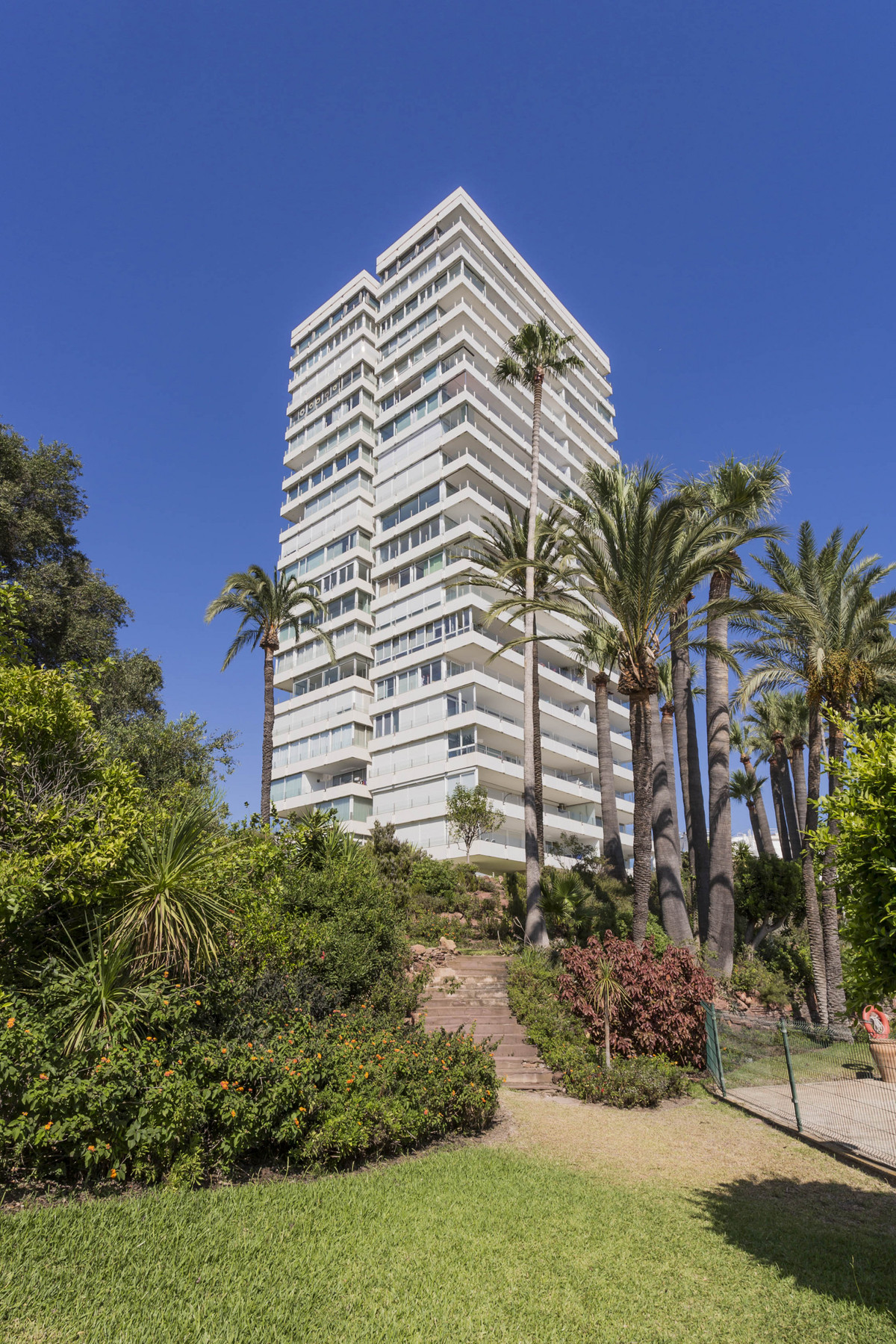 7a3b15dce7230422d2fd7eddef8be0a7 - 14