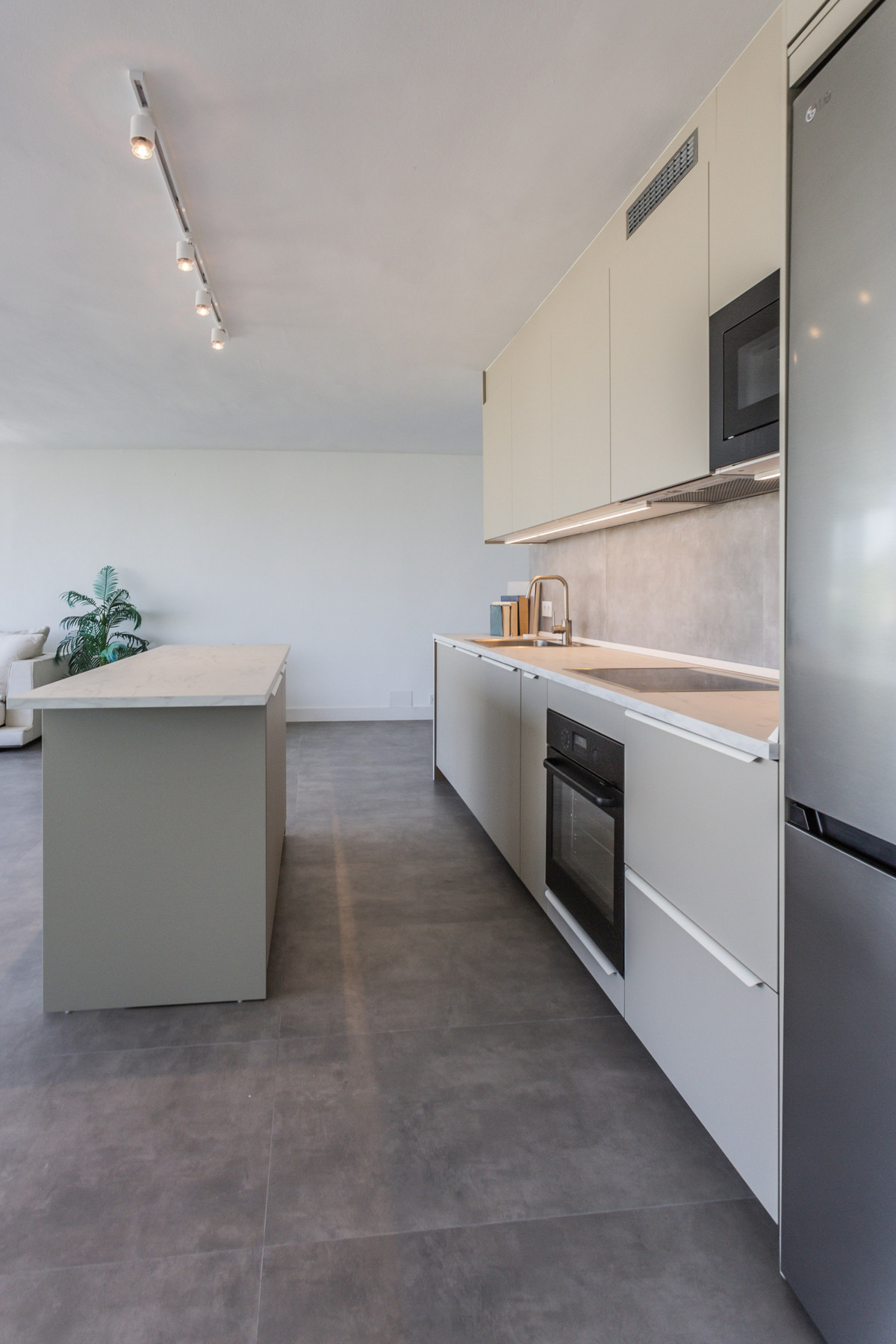 7a3b15dce7230422d2fd7eddef8be0a7 - 27