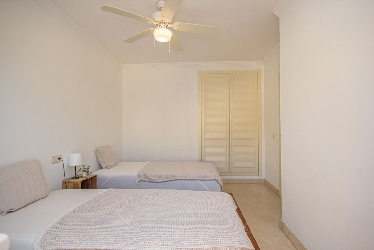 7a7f0513836dd91f4b75c6b637b720ed - 32